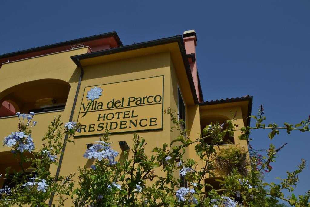 Hotel Villa Del Parco La Maddalena  Eksteriør bilde