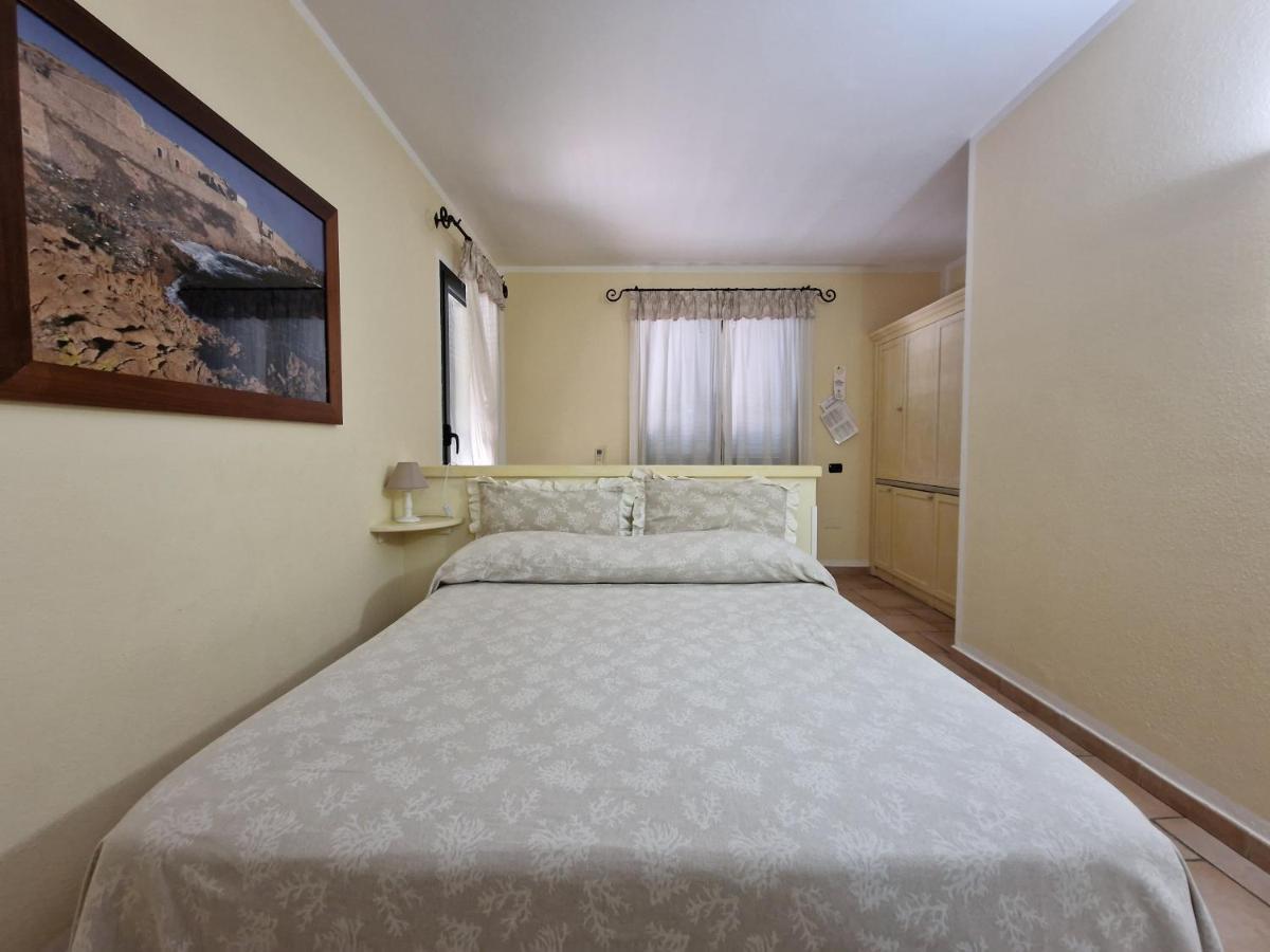 Hotel Villa Del Parco La Maddalena  Eksteriør bilde