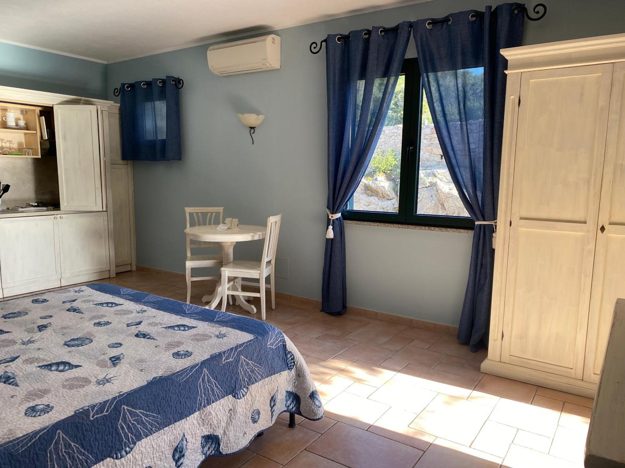 Hotel Villa Del Parco La Maddalena  Eksteriør bilde